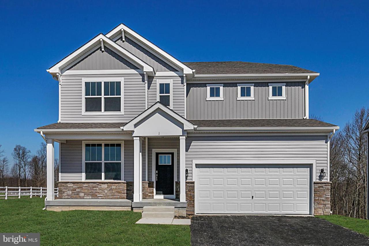 1 Clayton Lane - Photo 1