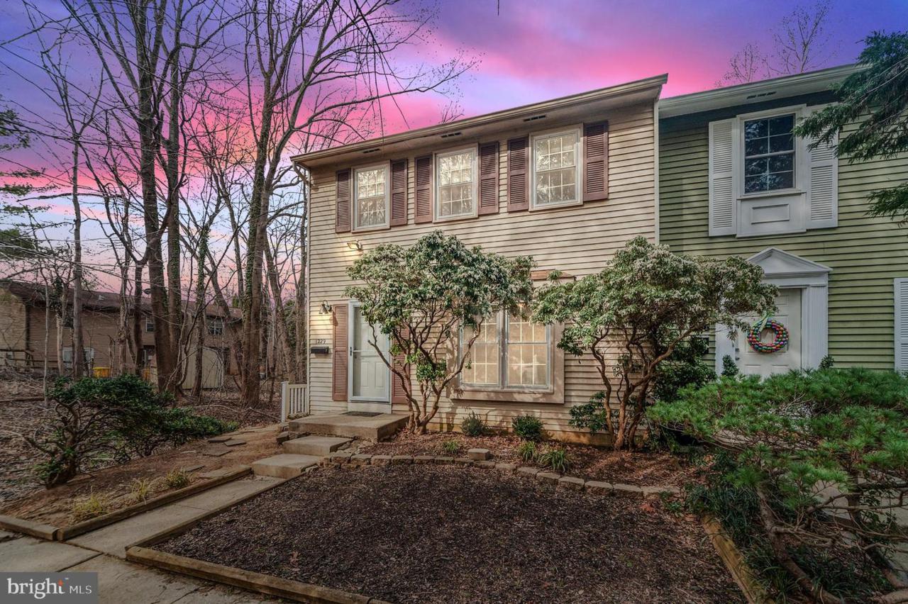 1229 Stonewood Court - Photo 1