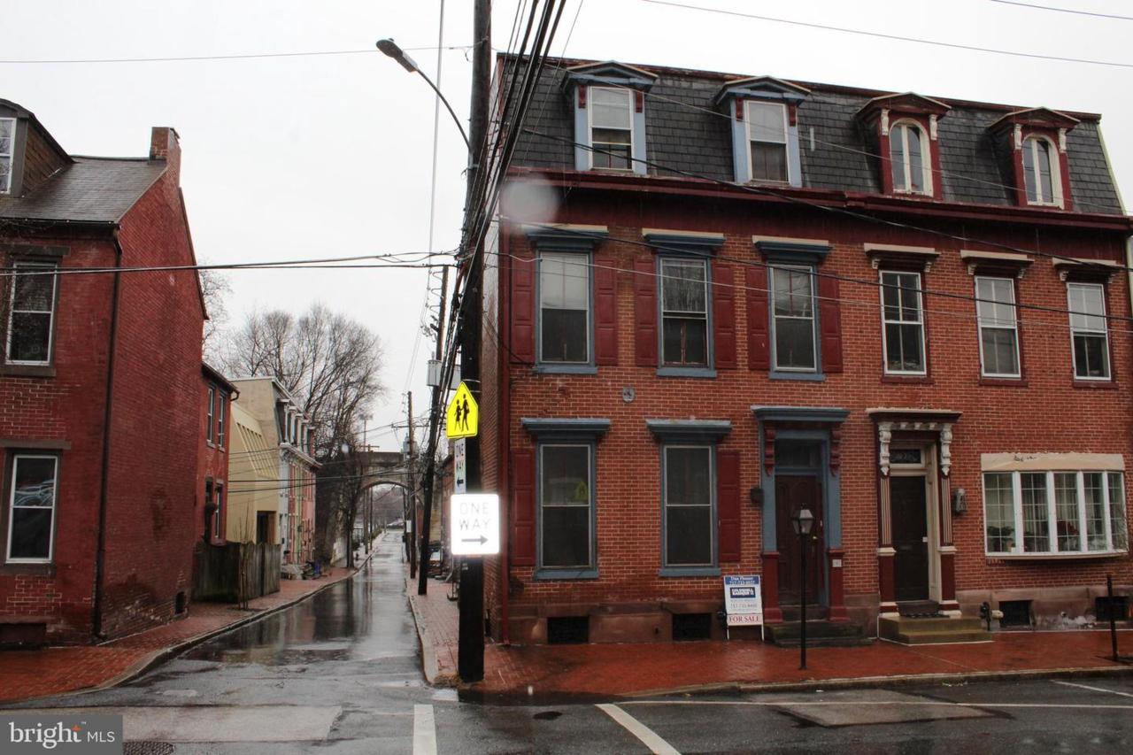109 Washington Street - Photo 1
