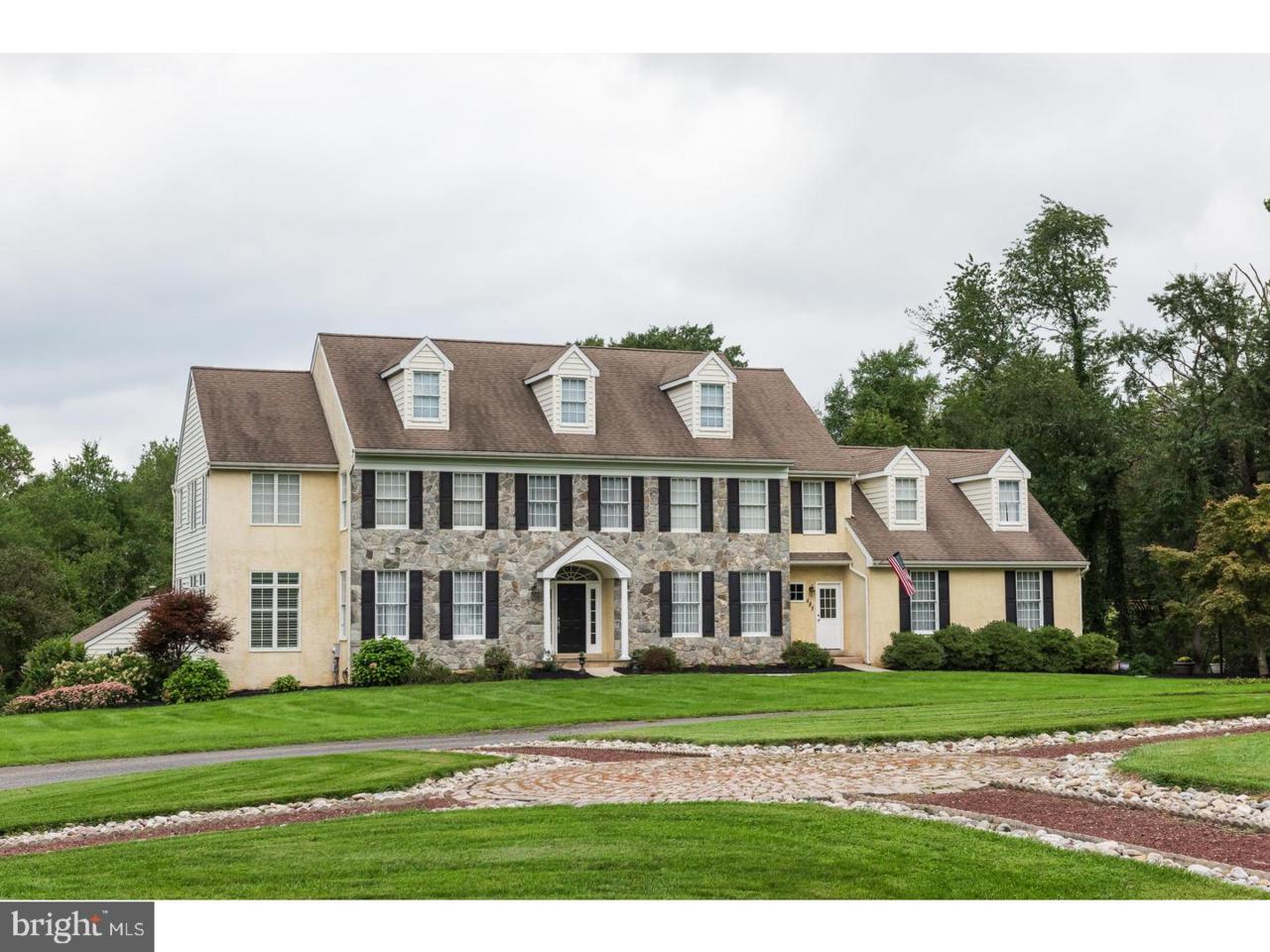 485 Greenwood Road - Photo 1