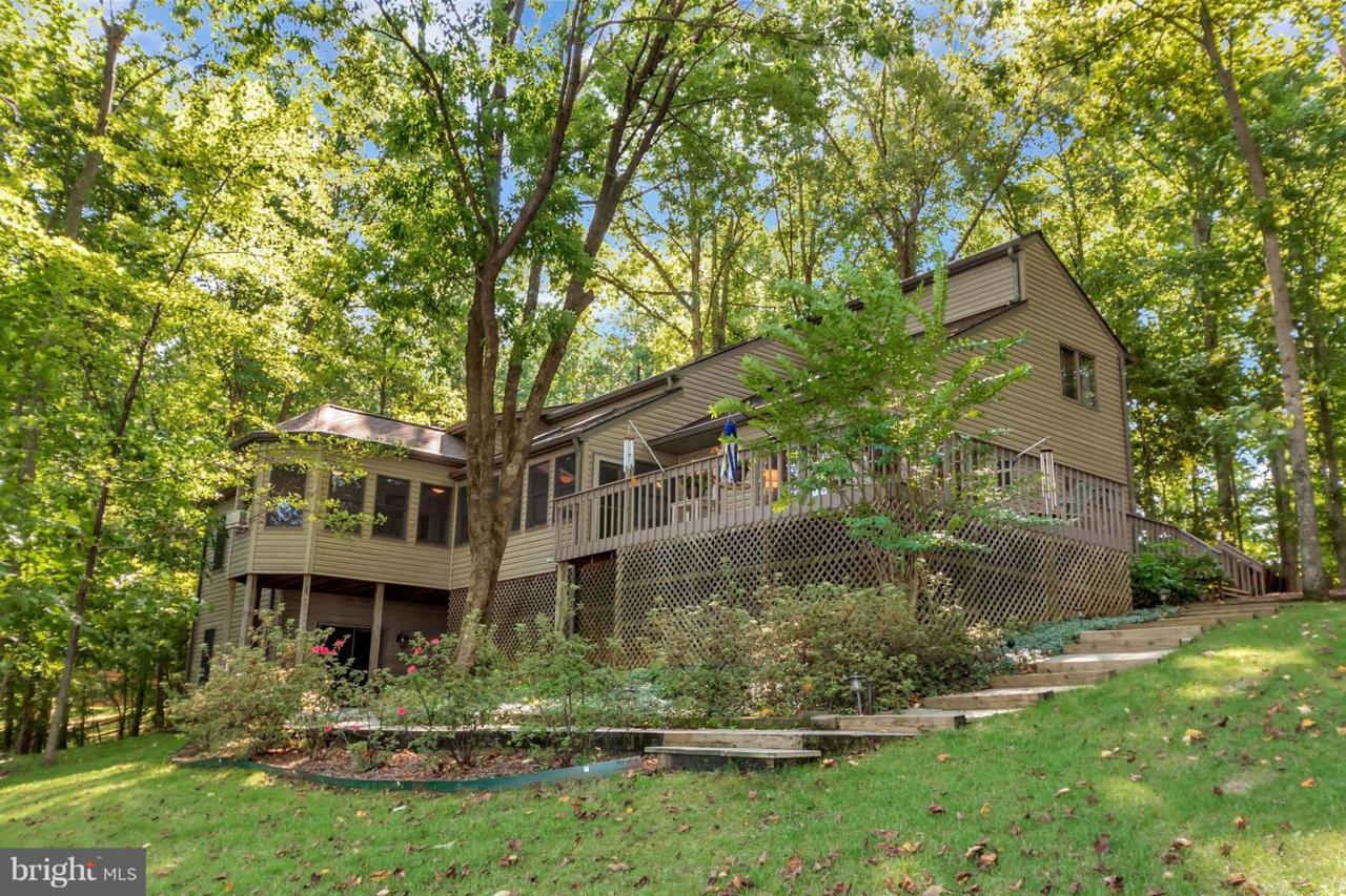 216 Becky Court - Photo 1