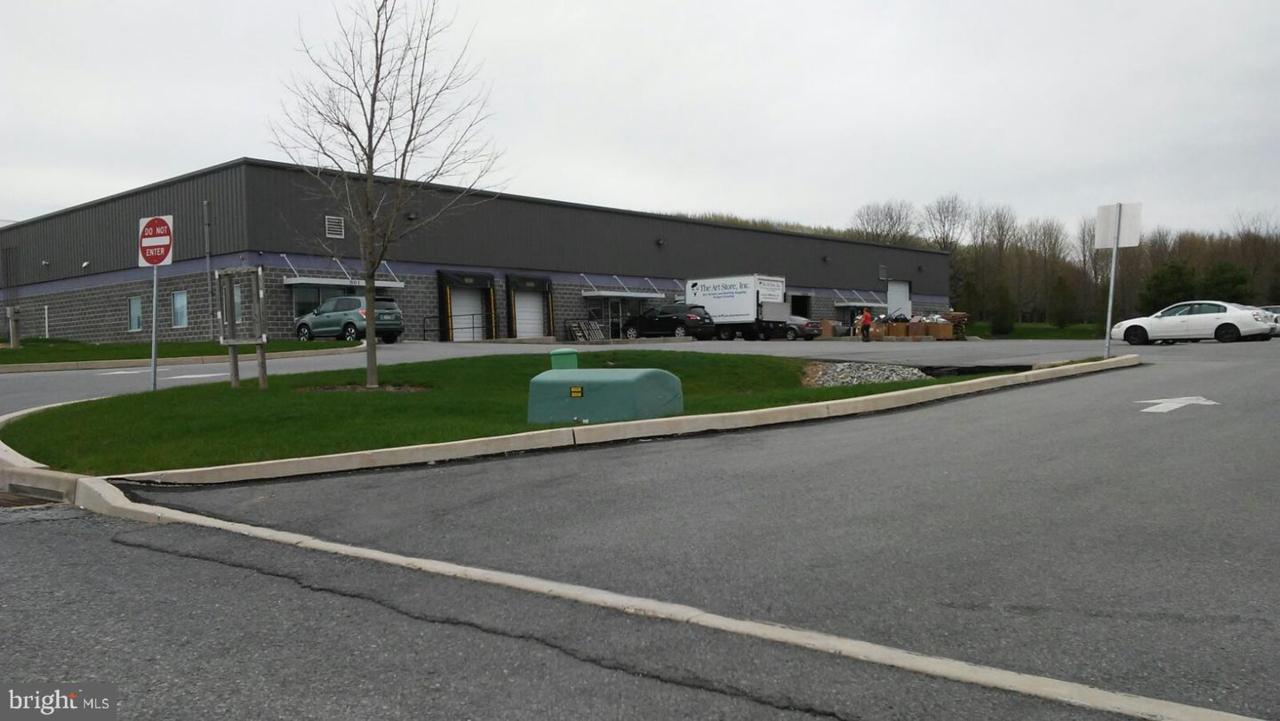 803 Tomahawk Drive - Photo 1