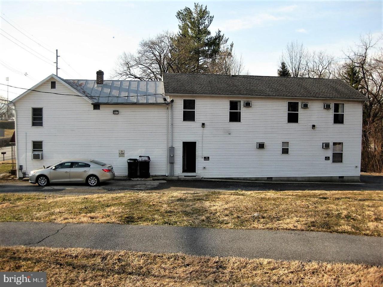 420 Earl Street - Photo 1
