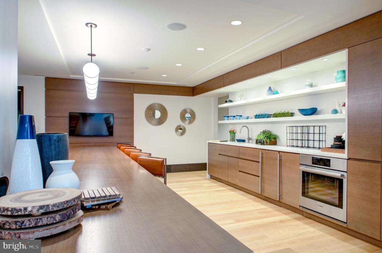 300 Alexander Court - Photo 1