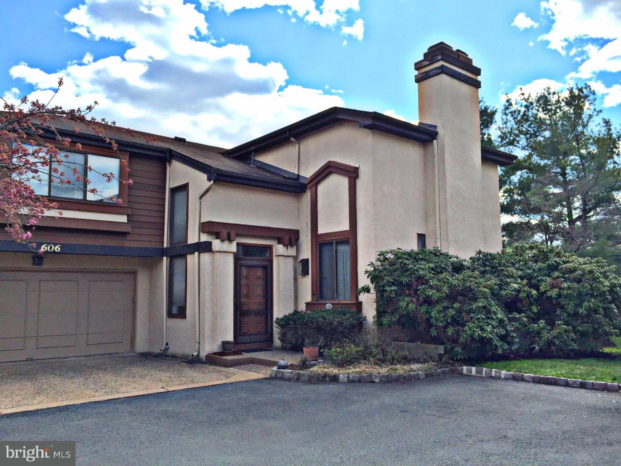 606 Sayre Drive - Photo 1