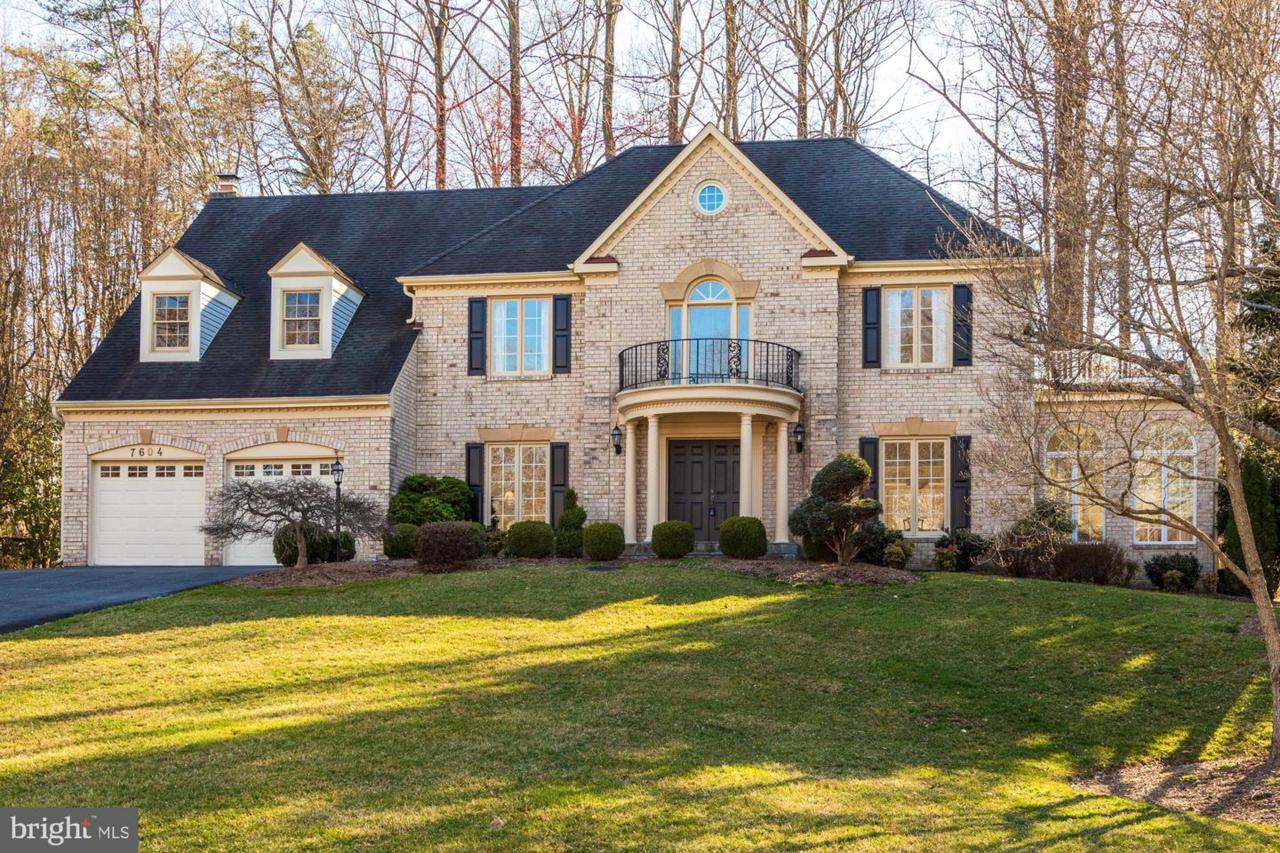 7604 South Valley Drive - Photo 1