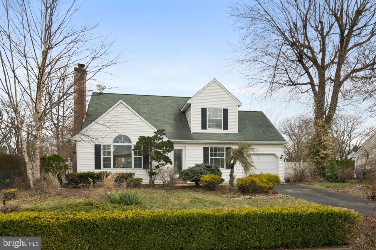 1026 Dolphin Avenue - Photo 1