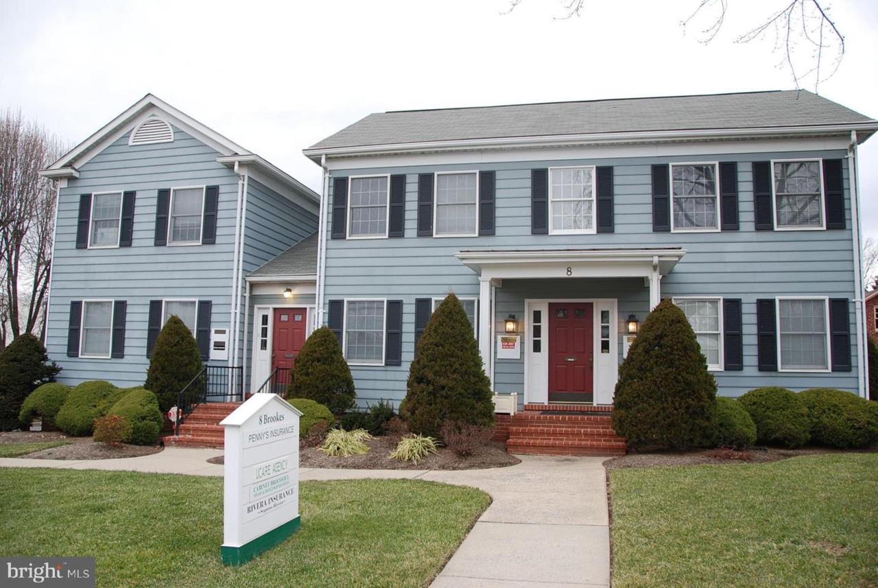 8 Brookes Avenue - Photo 1