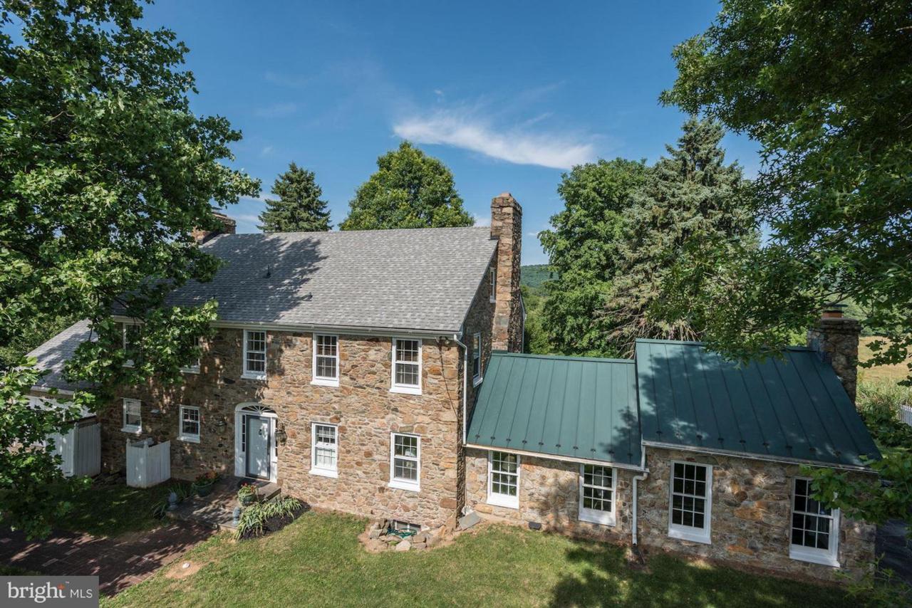 13164 Sagle Road - Photo 1