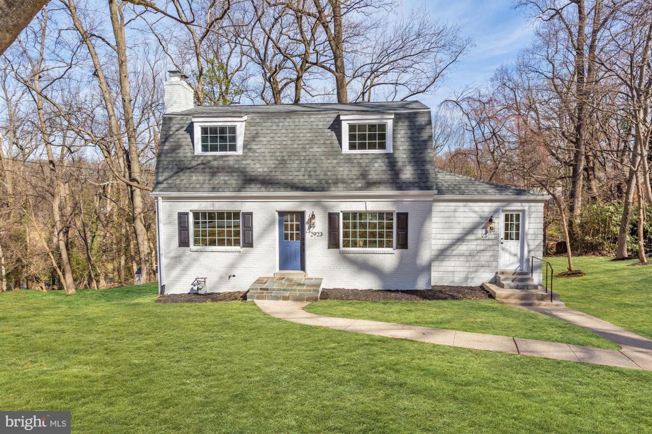 2923 Wilton Avenue - Photo 1