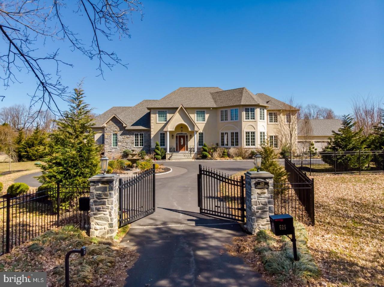 625 Winchester Road - Photo 1