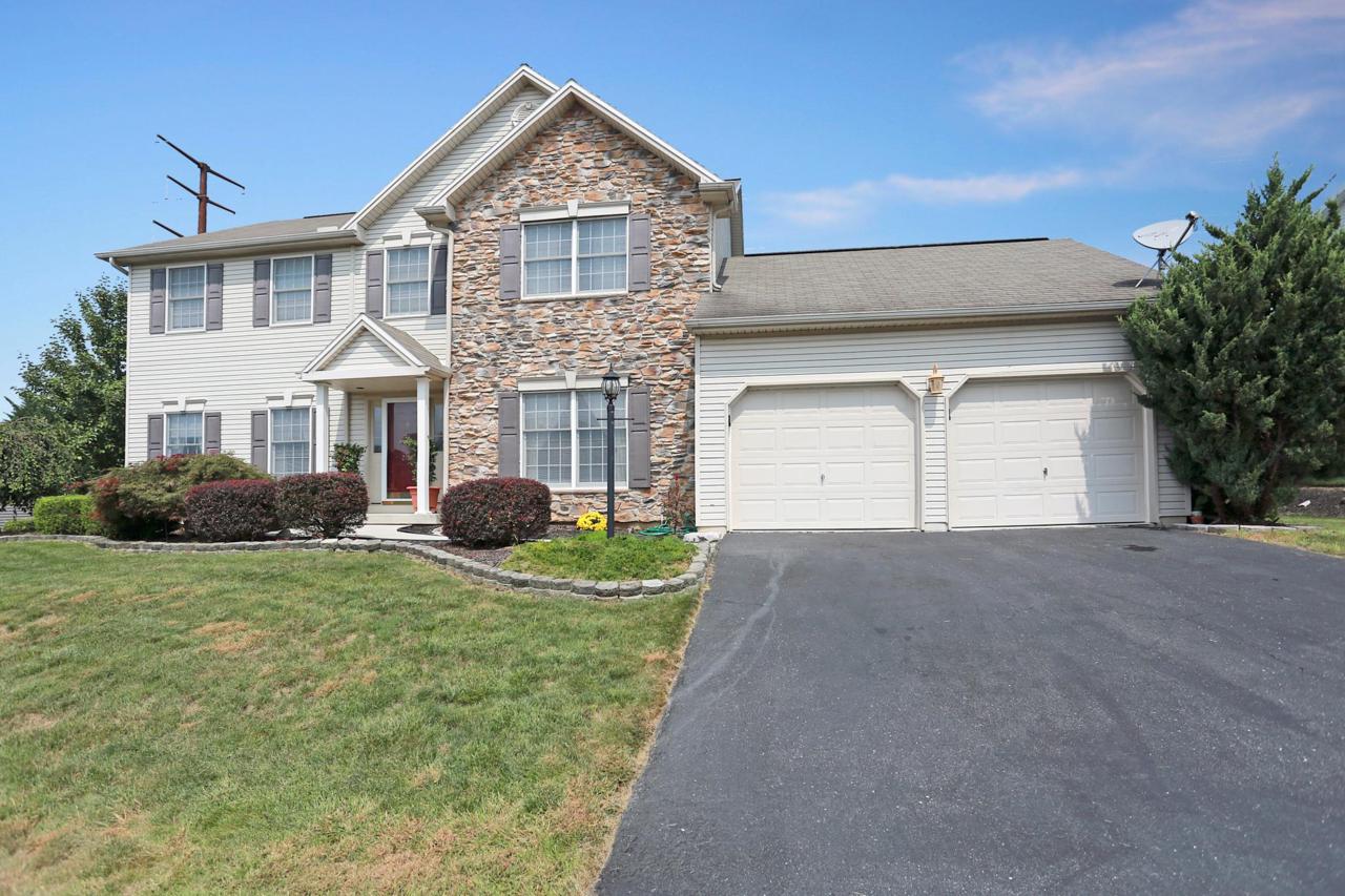 2186 Canterbury Drive - Photo 1