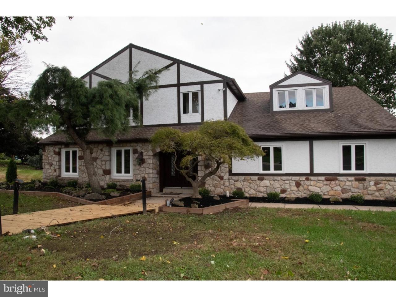 105 Spring Flower Court - Photo 1