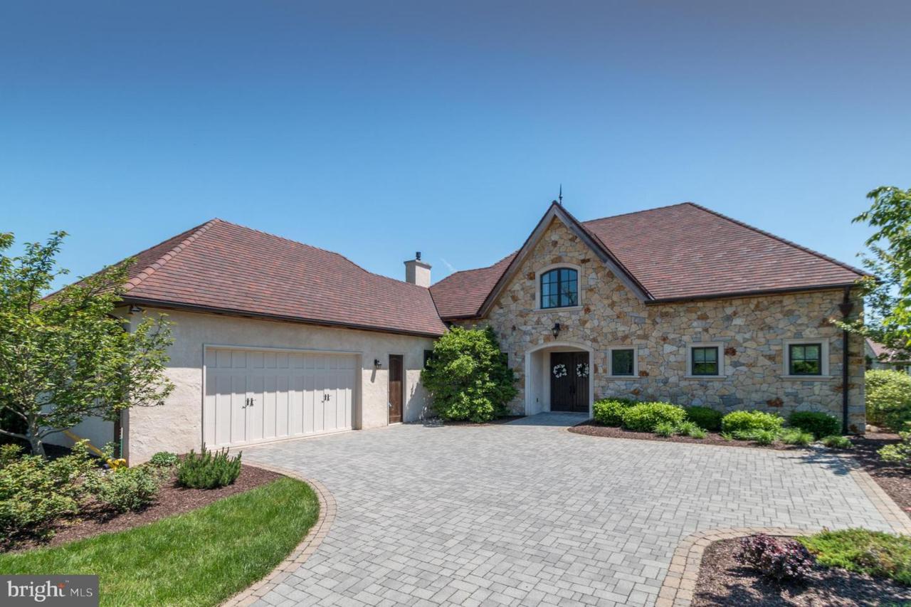 2800 Clos Renoir - Photo 1