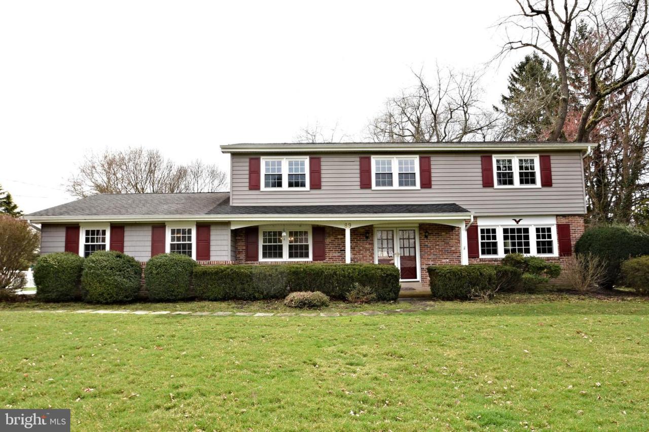89 Woodview Drive - Photo 1