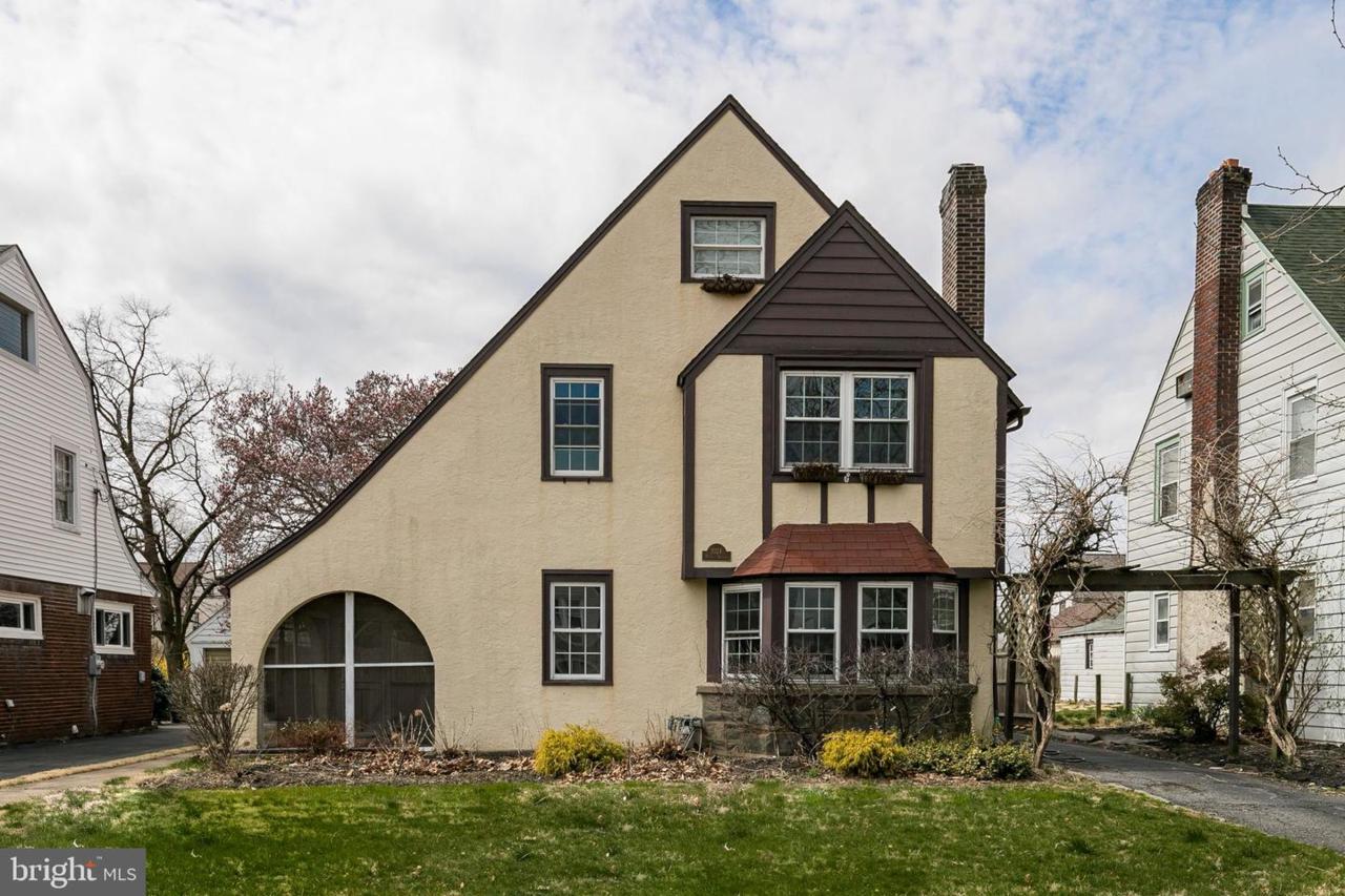 1024 Morgan Avenue - Photo 1