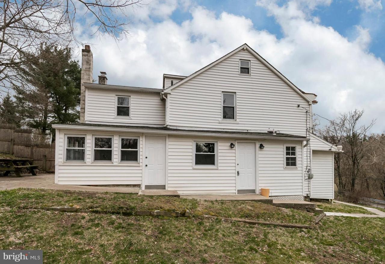 714 Manatawny Street - Photo 1