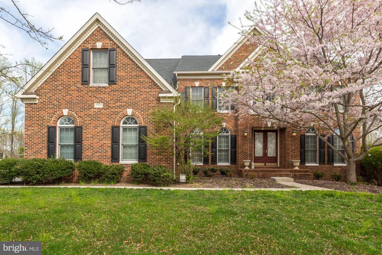 24162 Dark Hollow Circle - Photo 1
