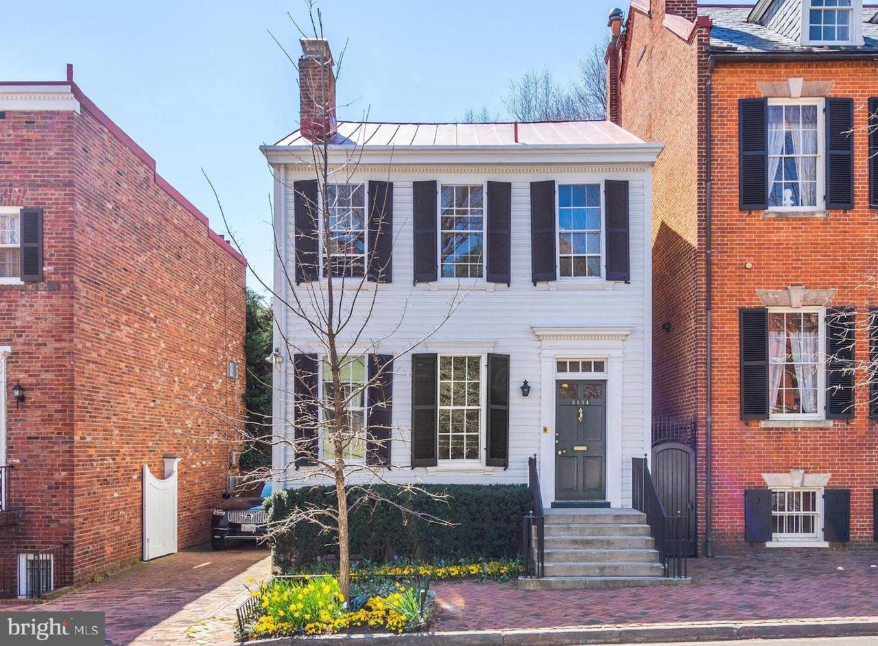 2804 N Street - Photo 1