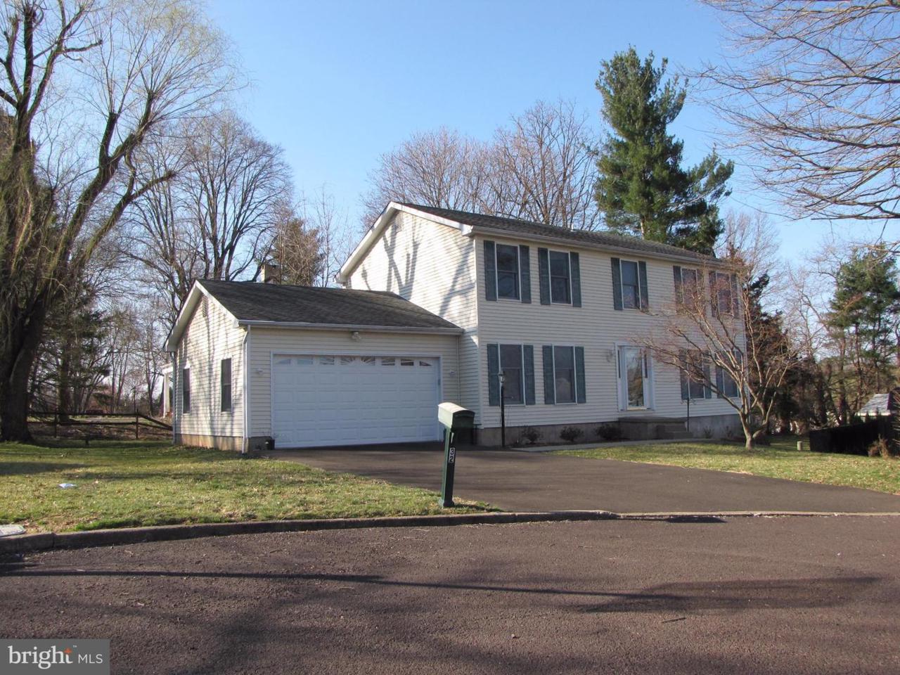 32 James Court - Photo 1