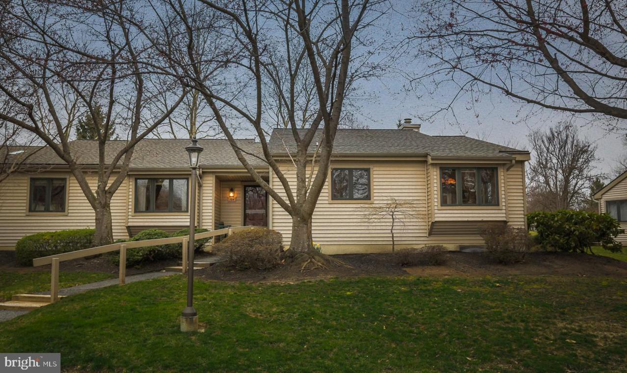 384 Eaton Way - Photo 1