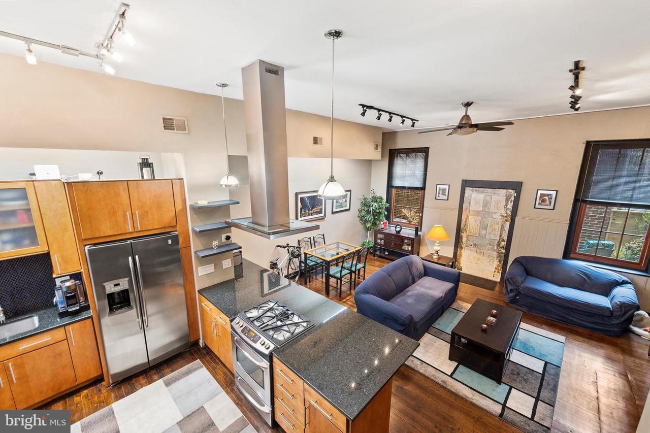 233 Vine Street - Photo 1