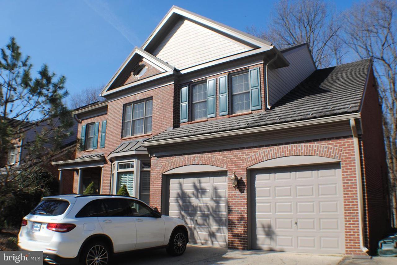 7816 Stable Way - Photo 1