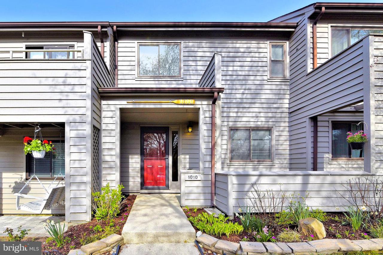1010 Cedar Ridge Court - Photo 1