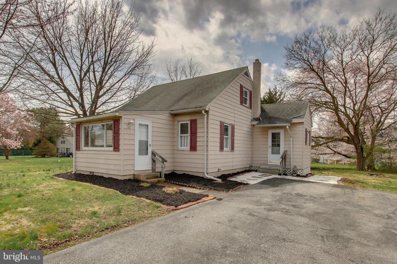 422 Rodgers Avenue - Photo 1