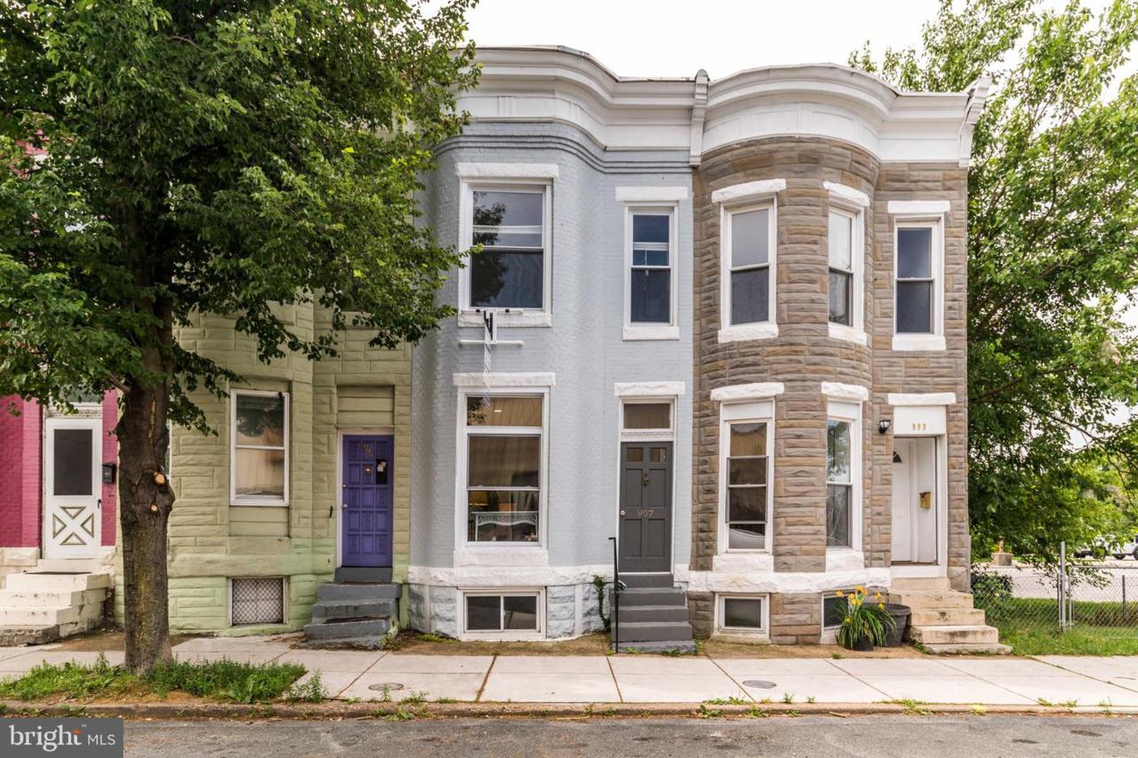 907 34TH Street - Photo 1