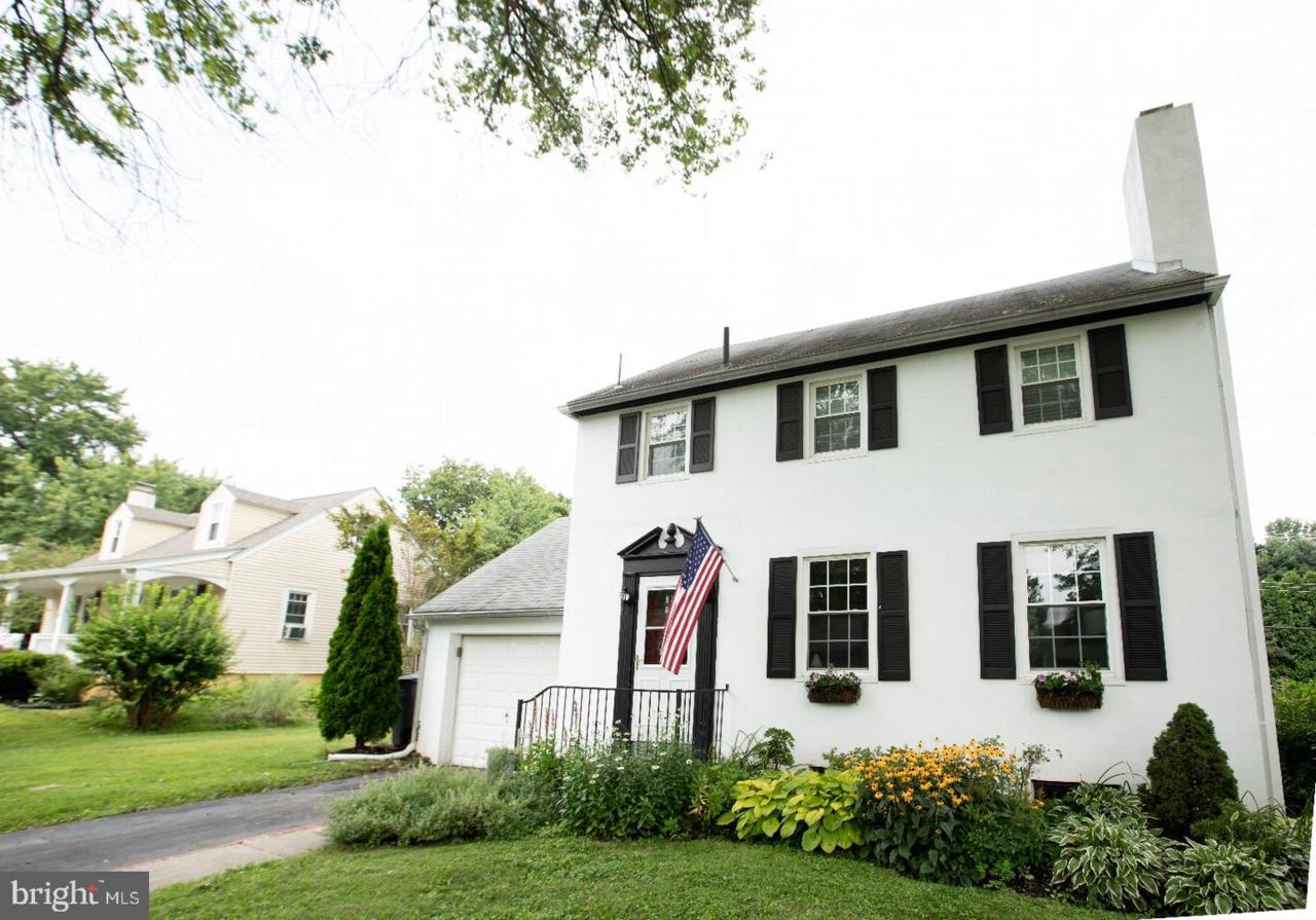 110 Kleyona Avenue - Photo 1