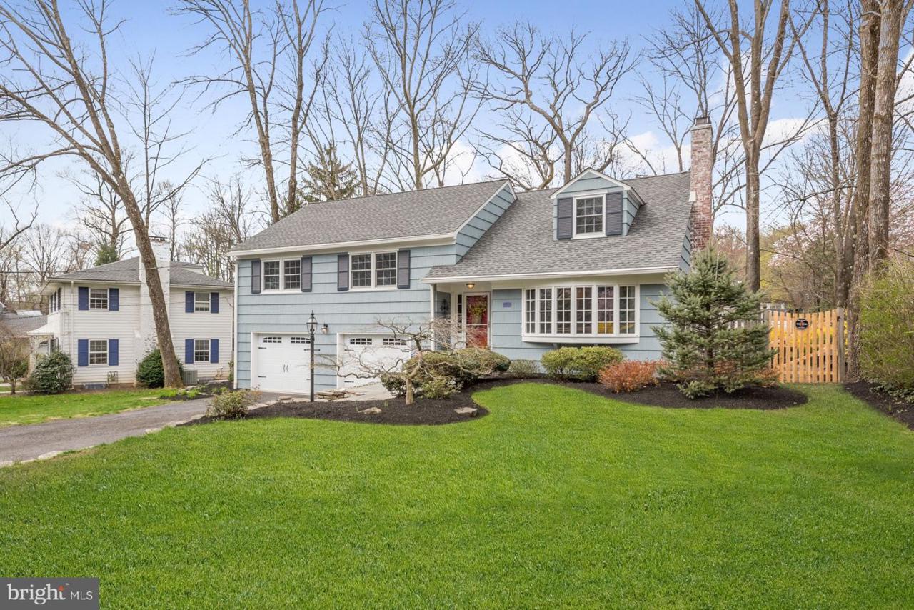 180 Laurel Circle - Photo 1