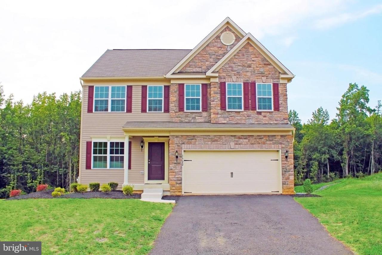 501 Sparrows Way - Photo 1