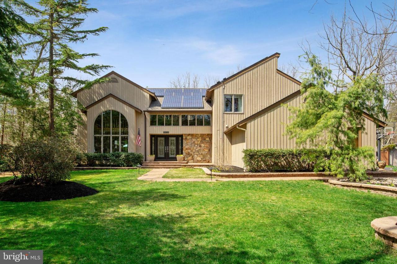 13 Woodlake Ct. - Photo 1