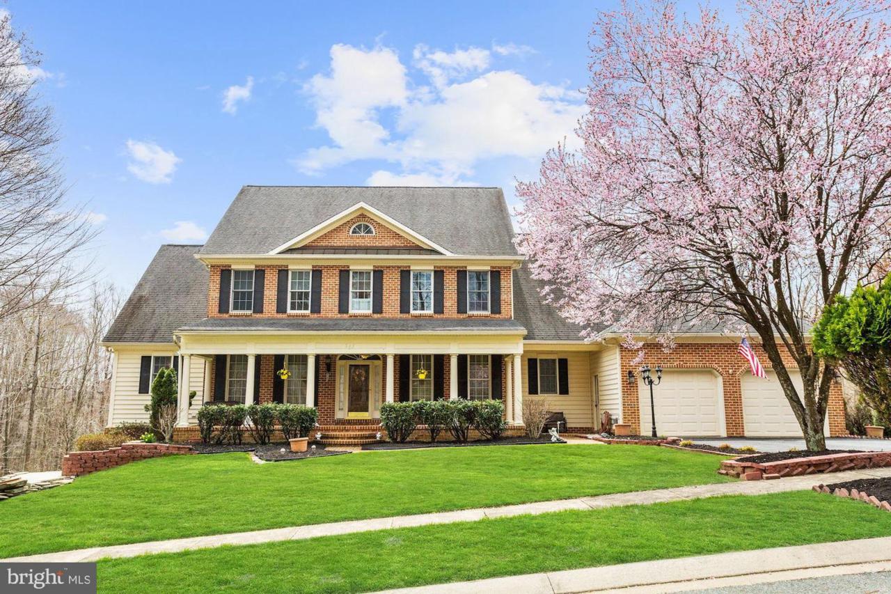 511 Cedar Hill Court - Photo 1