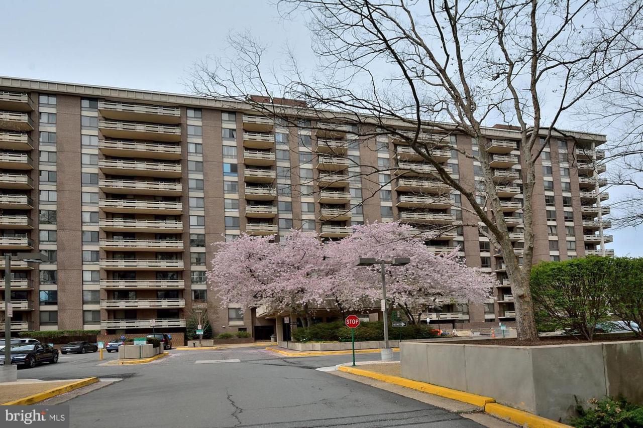 1808 Old Meadow Road - Photo 1