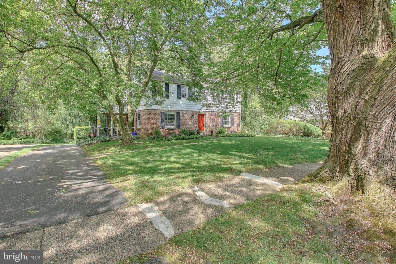 415 Drew Avenue - Photo 1