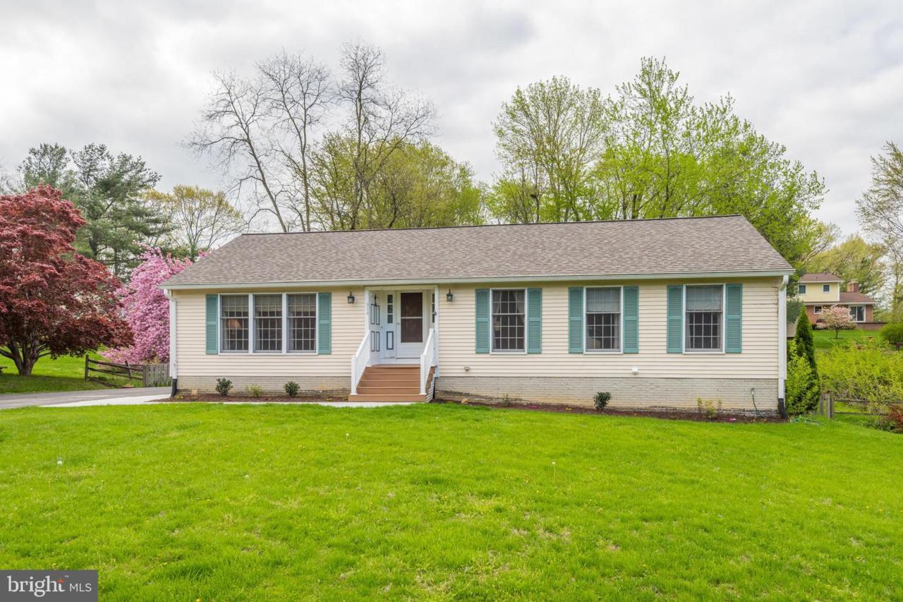314 E Street - Photo 1