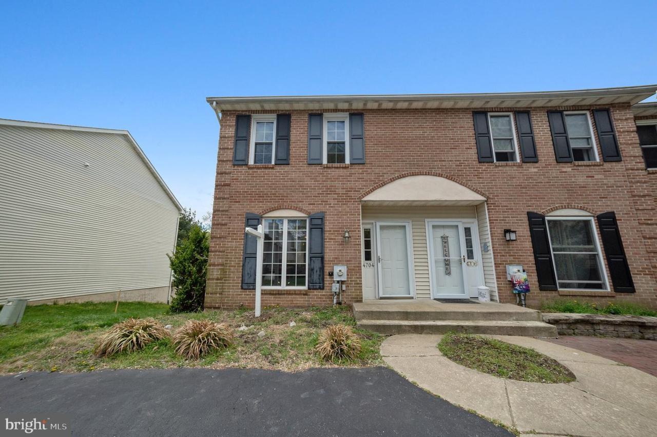4704 Weatherhill Drive - Photo 1