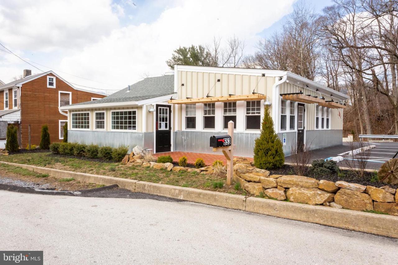 653 Downingtown Pike - Photo 1