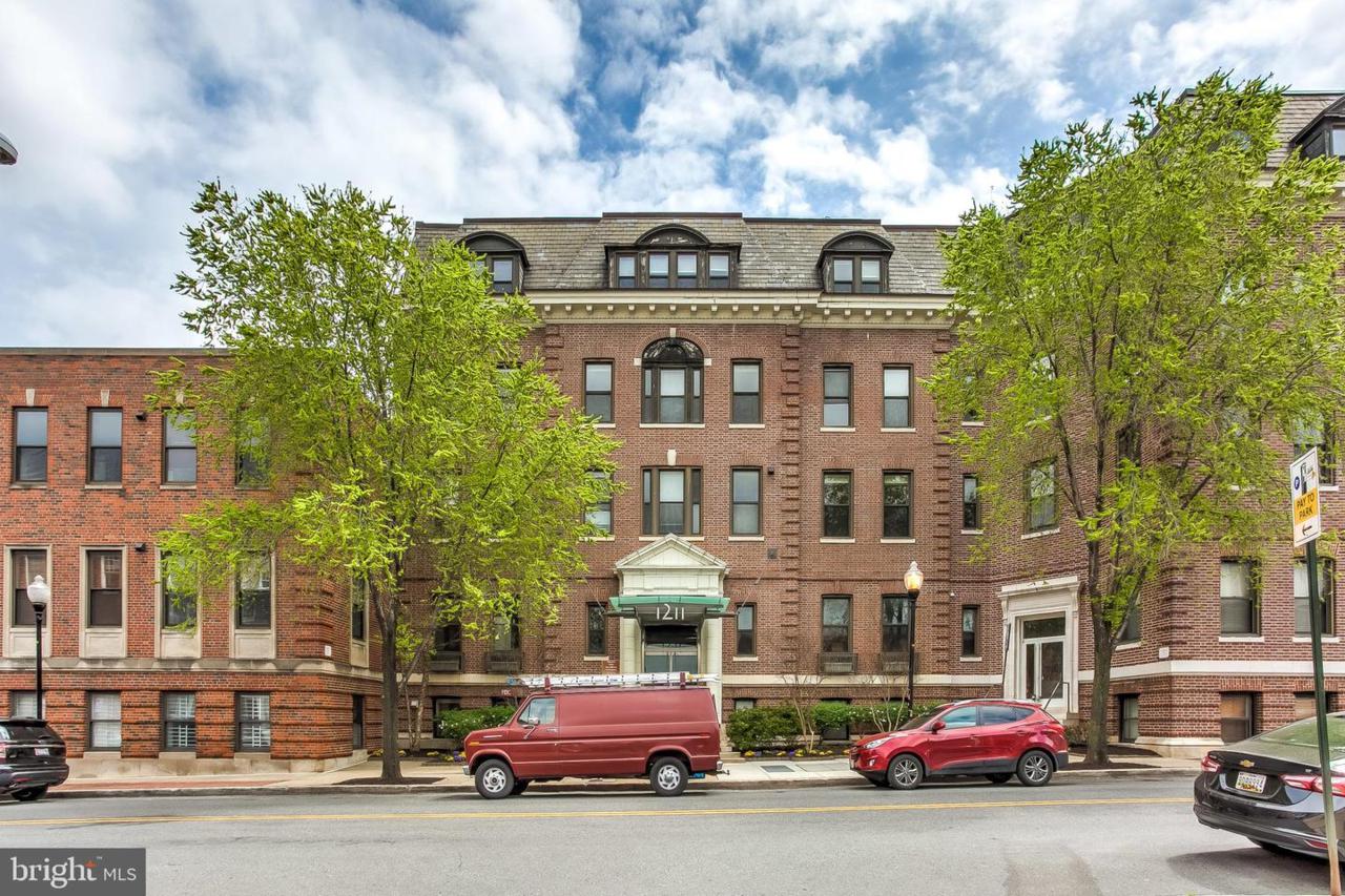 1211 Light Street - Photo 1