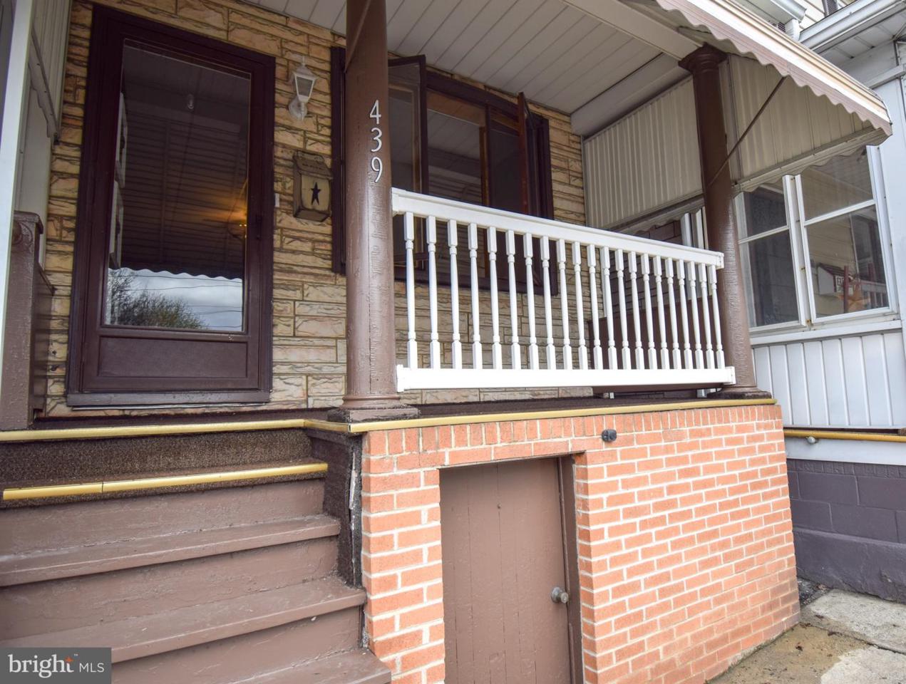439 E. Elm Street - Photo 1