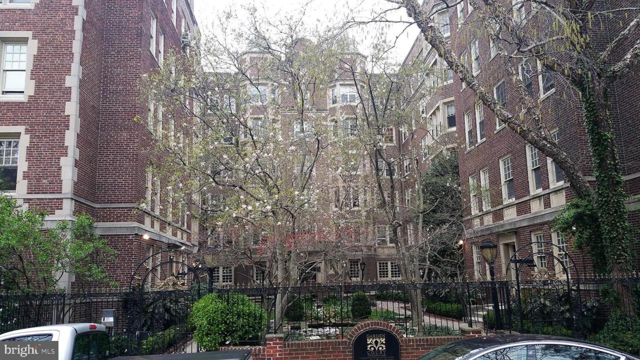 4625 Pine Street - Photo 1