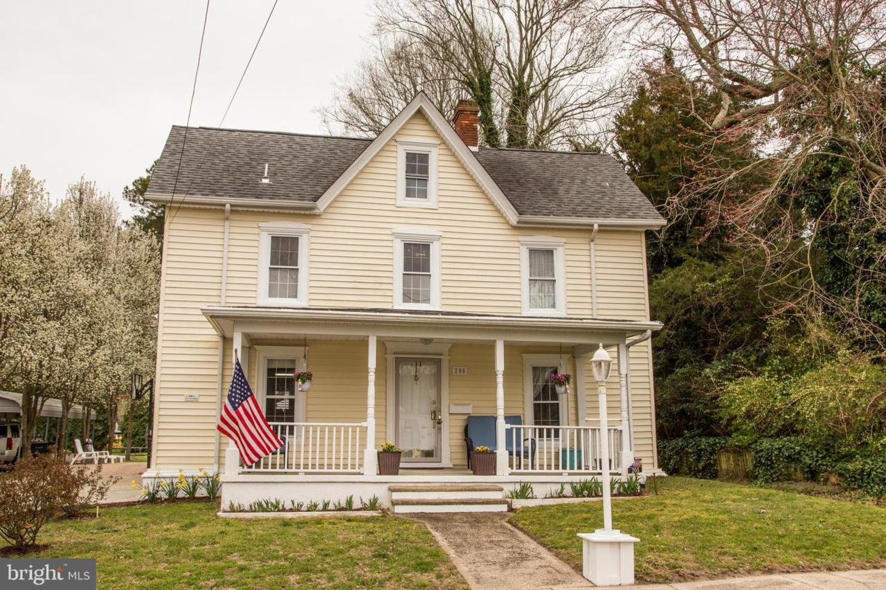 205 Ironshire Street - Photo 1
