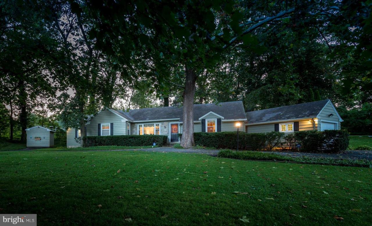 524 Hampton Lane - Photo 1