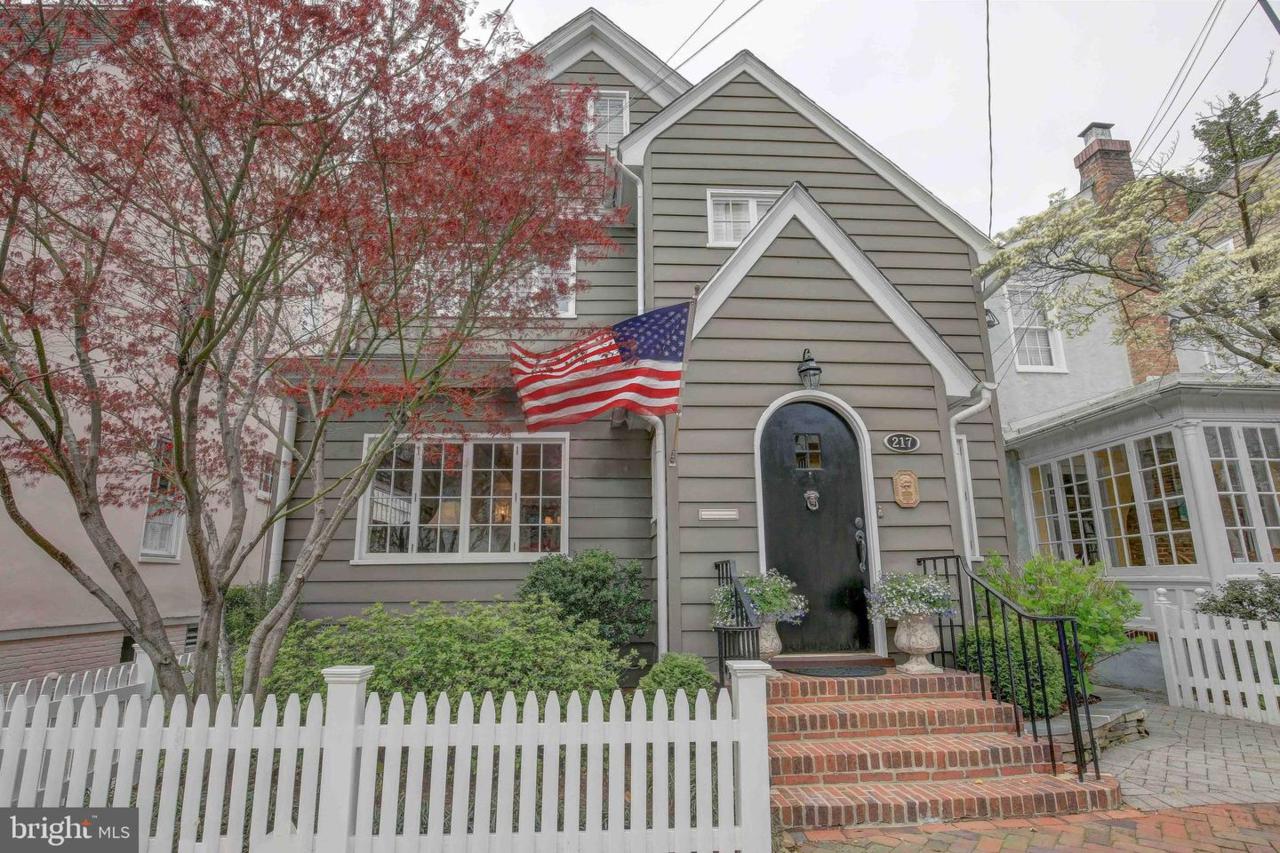 217 King George Street - Photo 1