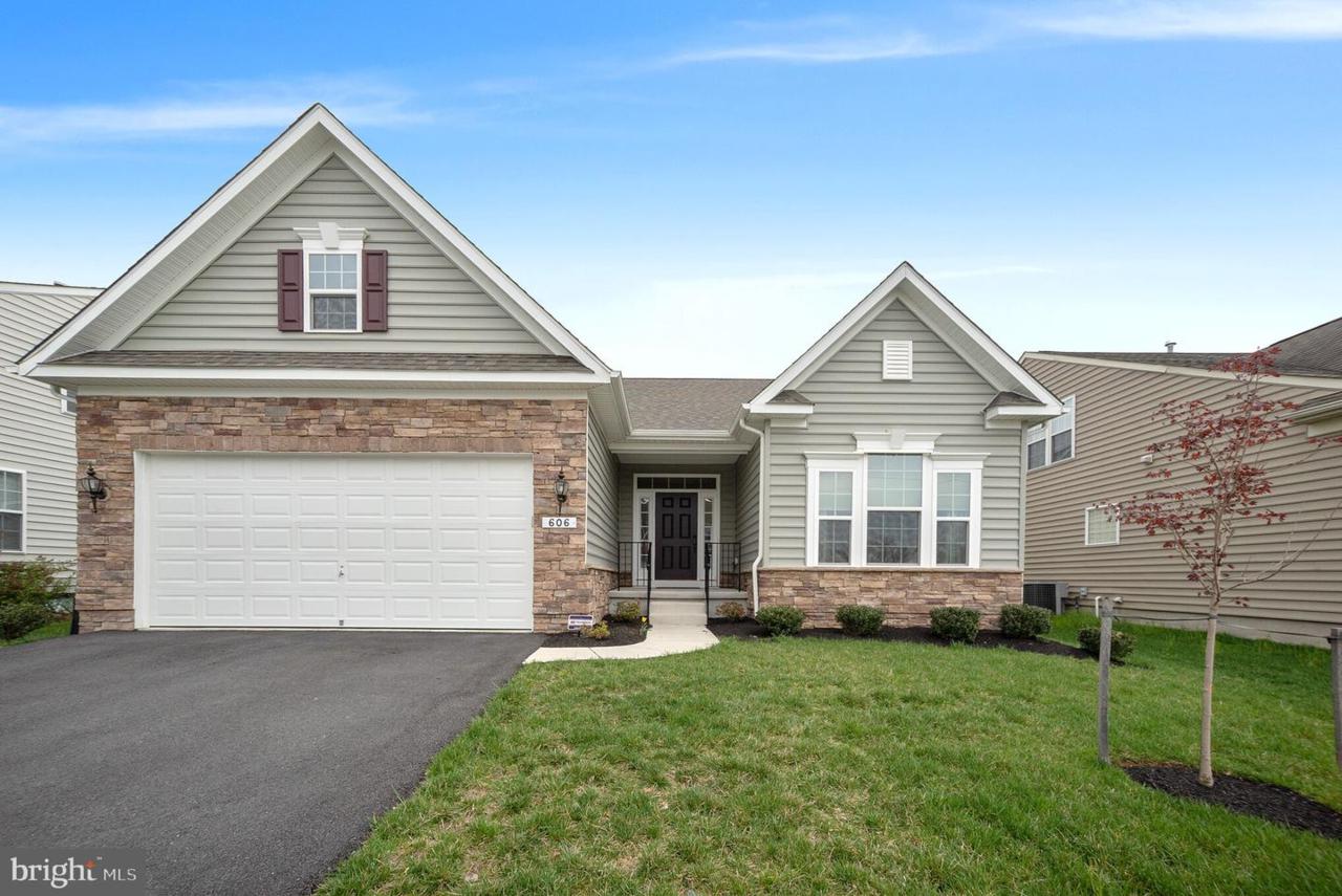 606 Southerness Drive - Photo 1