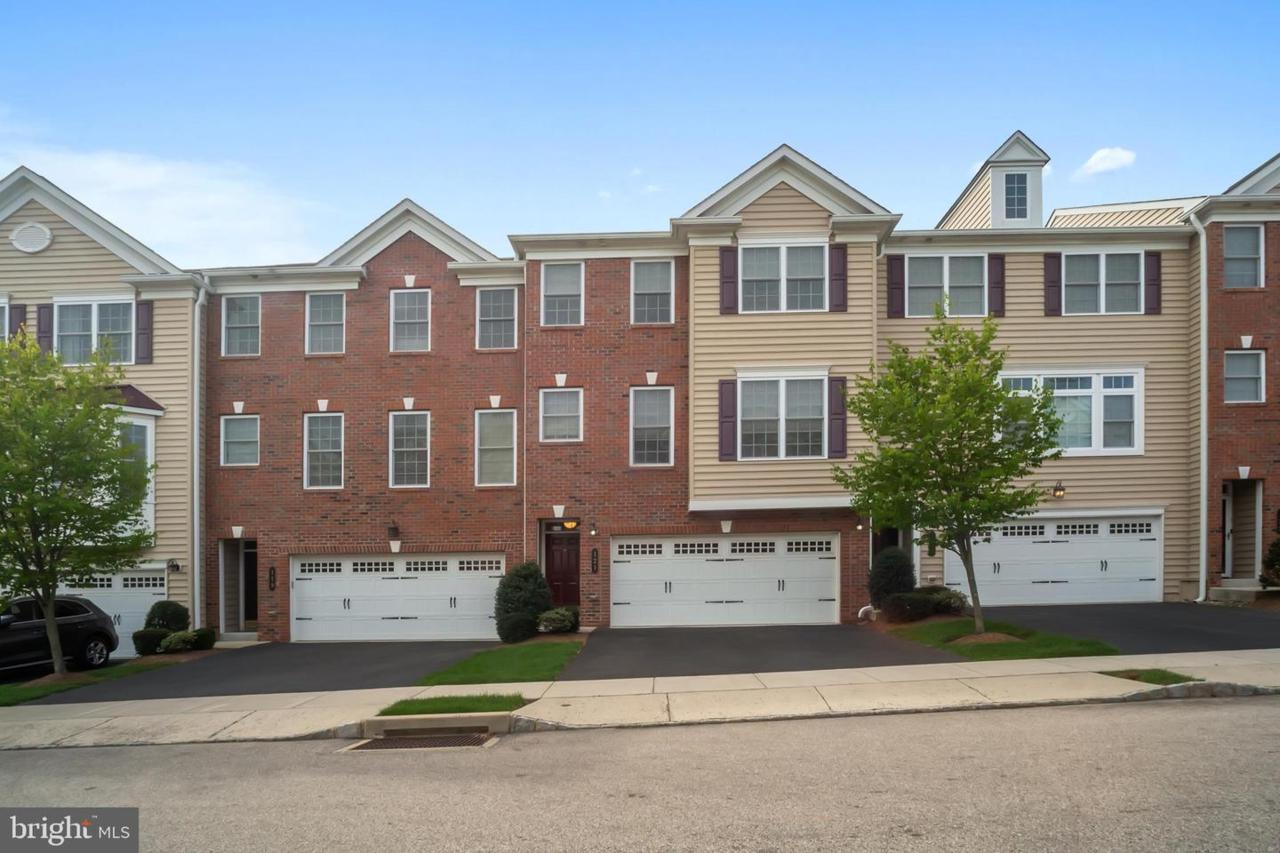 121 Mary Ambler Way - Photo 1