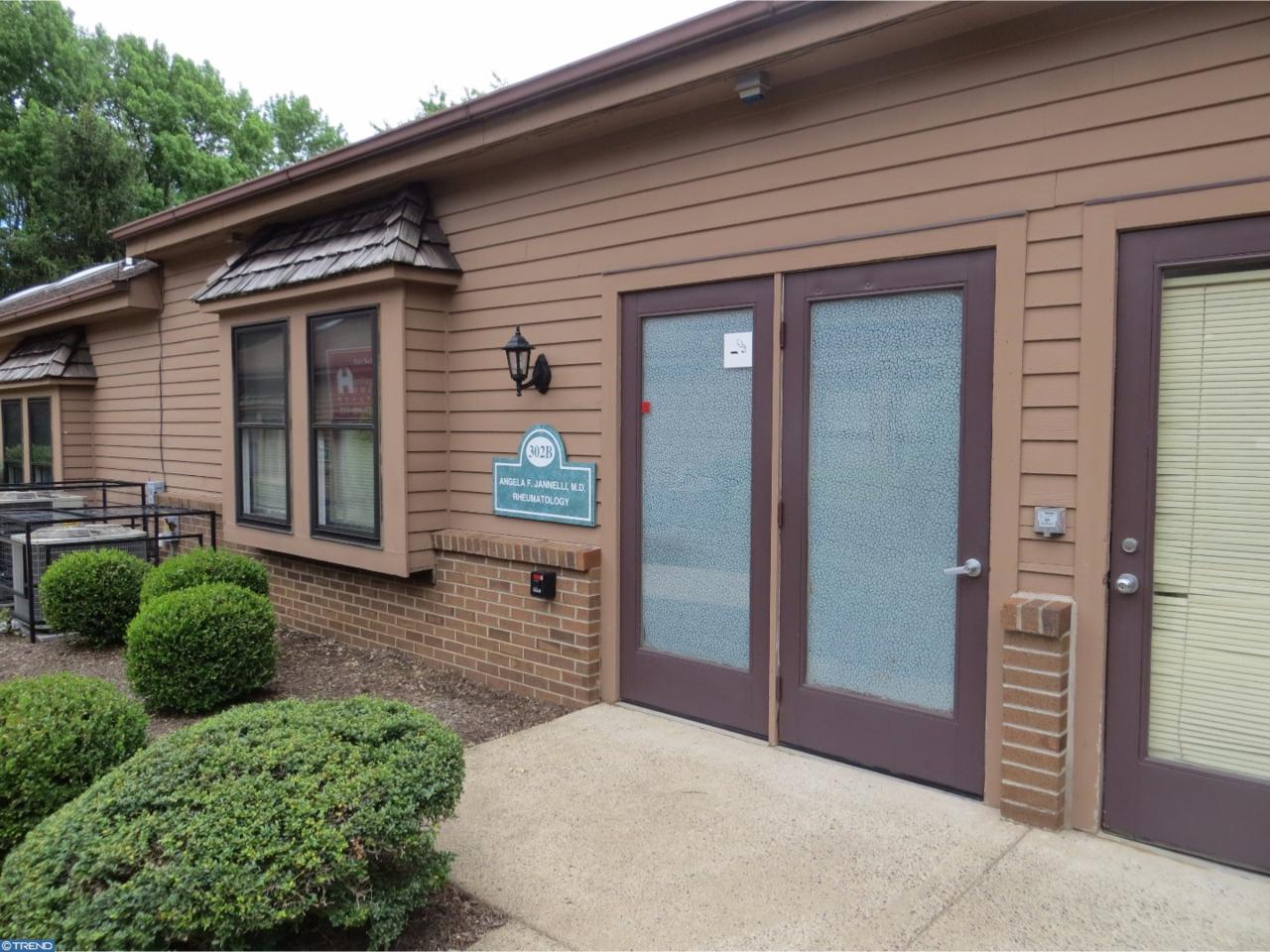 1609 Woodbourne Road - Photo 1