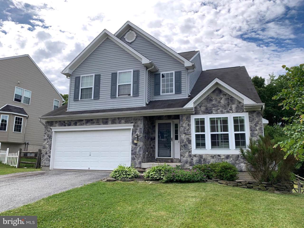 2965 Southwestern Avenue - Photo 1